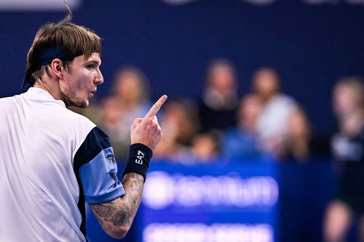 Bublik beats Tiafoe at Rolex Paris Masters