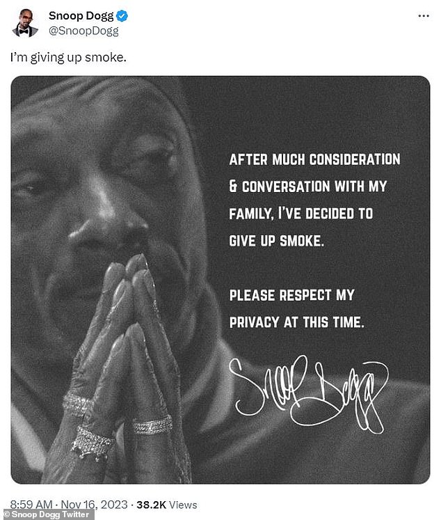 Rapper Snoop Dogg announces he will quit smoking